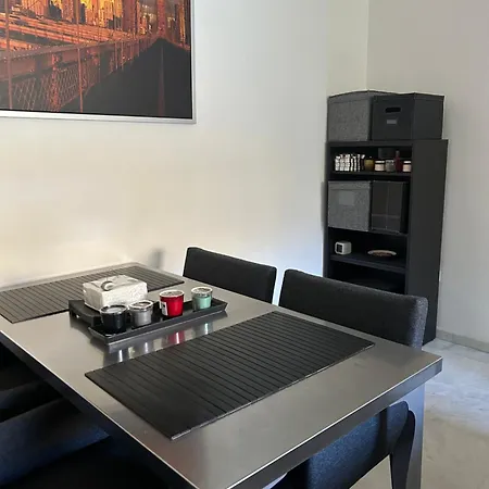 Proximo Al Centro De 2 Con Piscina. * Seville