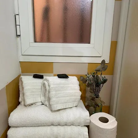 Triana Apartment *