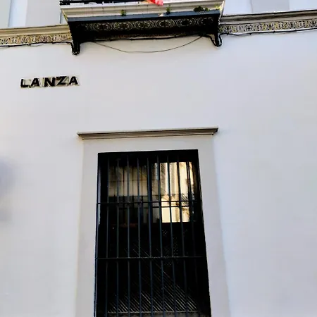Lanza En El Corazon De Apartment *