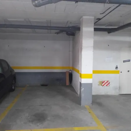 Galindo Center Premium Suites, Free Parking Apartment *