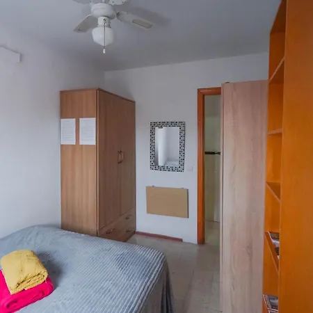 Privadas Con Cama Doble En Homestay *