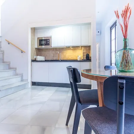 Apartment Alohamundi Giralda Ii *