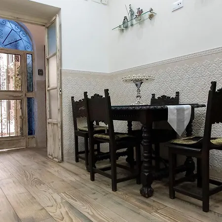 Casa De La Juderia Dona Pilar Homestay