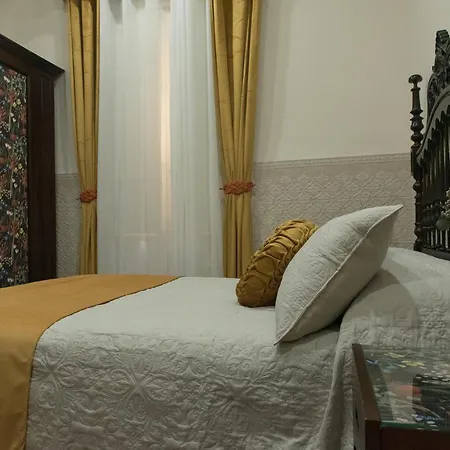 Homestay Casa De La Juderia Dona Pilar Seville