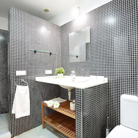Nuevo Estudio Centro Sevilla. Ac/wifi Castellar 56 * Seville