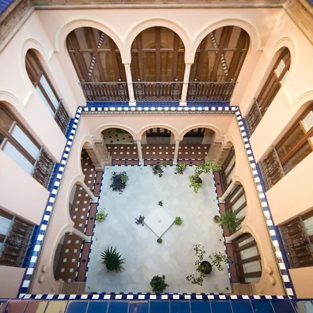 Exclusive Triplex With Private Terrace * Seville
