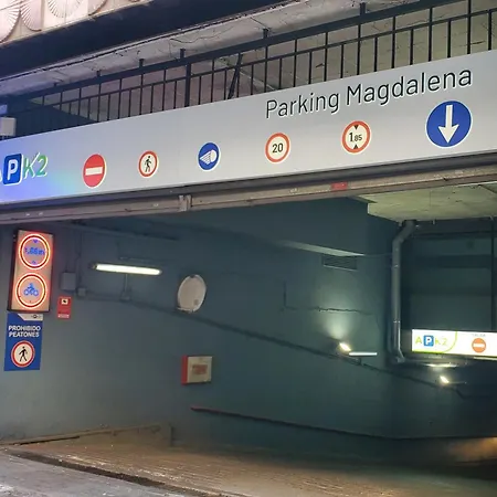 Magdalena Plaza Center 1º * Sevilla