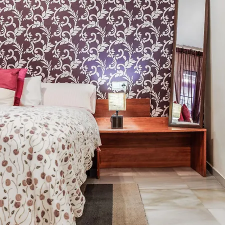 Apartment San Jacinto Triana Location