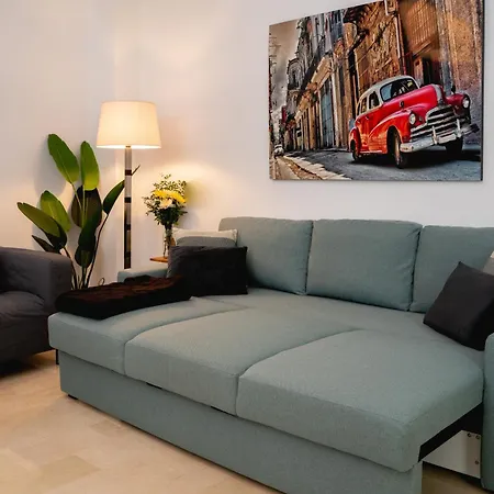 Apartment Castilla 61 *