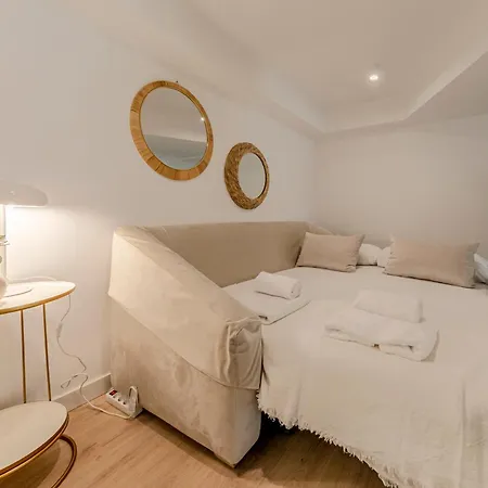 Isg Conde Negro 10 Apartment *
