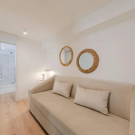 Apartment Isg Conde Negro 10 *
