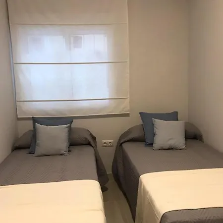 Apartment En Triana: Junto San Jacinto Parking Opcional Seville
