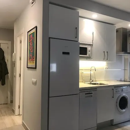 Apartment En Triana: Junto San Jacinto Parking Opcional
