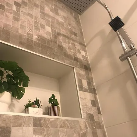 Apartment En Triana: Junto San Jacinto Parking Opcional Seville