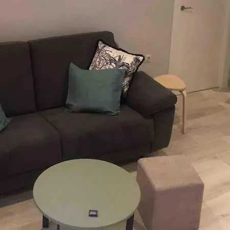 En Triana: Junto San Jacinto Parking Opcional Apartment Seville