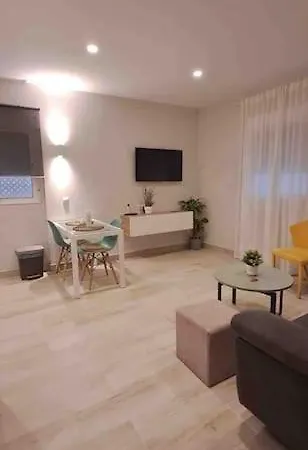 En Triana: Junto San Jacinto Parking Opcional Apartment *