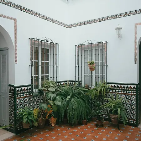 Triana, Cozy Y Con Ubicacion Ideal