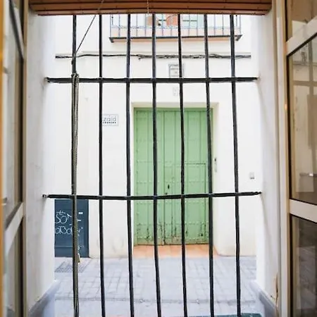 En El Barrio De San Lorenzo, Junto A La Basilica Del Gran Poder Apartment *