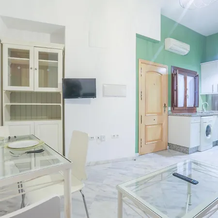 Apartment Galindo Center Premium Suites, Free Parking Seville