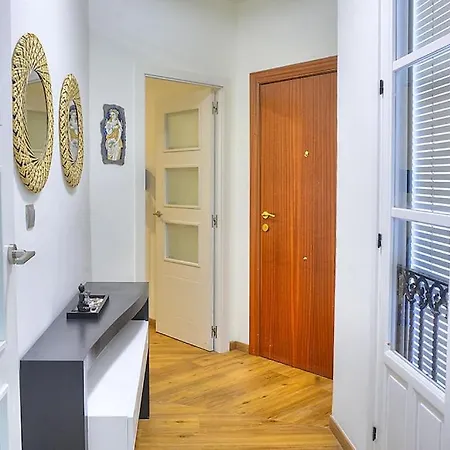 Exclusivos Balcones Semana Santa Apartment Seville