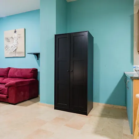 Estudio Triana Salado B Apartment *