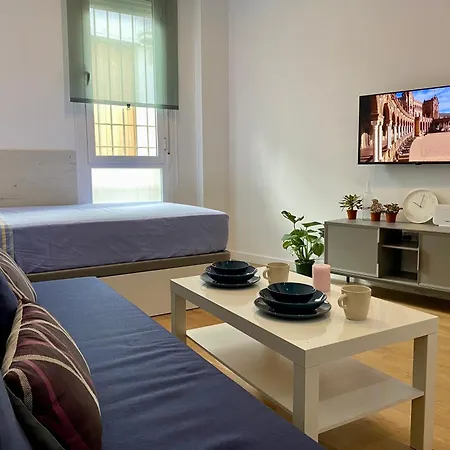 Moderno Estudio Junto Al Rio * Seville
