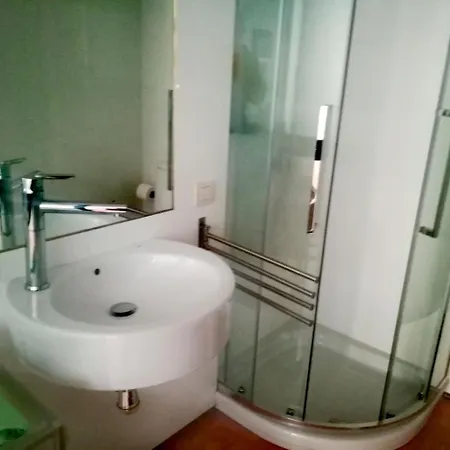 Precioso Duplex Reina Mercedes 5 Minutos Hospital * Seville