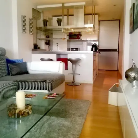 Precioso Duplex Reina Mercedes 5 Minutos Hospital Apartment