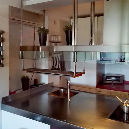 Precioso Duplex Reina Mercedes 5 Minutos Hospital *