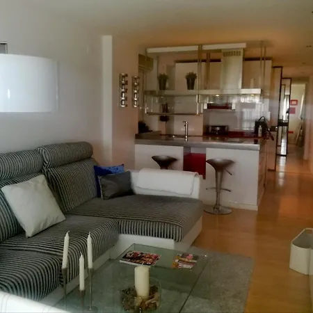 Apartment Precioso Duplex Reina Mercedes 5 Minutos Hospital