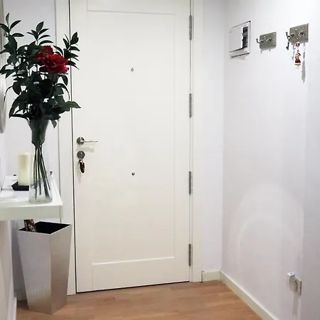 Apartment Precioso Duplex Reina Mercedes 5 Minutos Hospital *