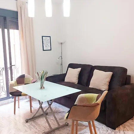Cozy In Old Town Apartment