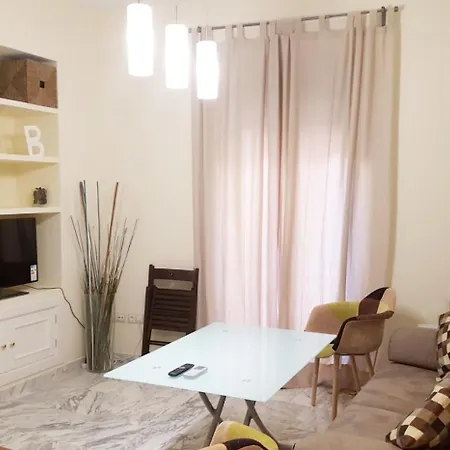 Cozy In Old Town Apartment