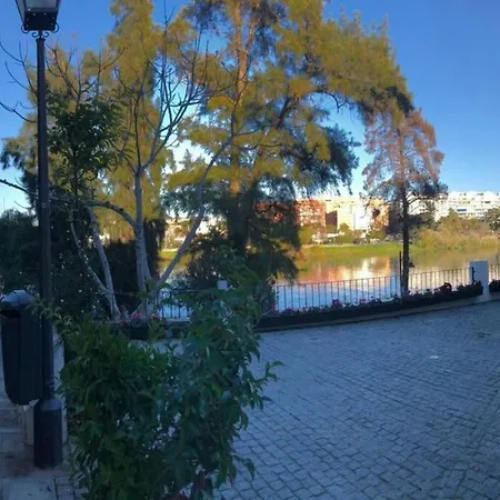 Apartment Disfruta Desde Triana Junto Al Rio Seville