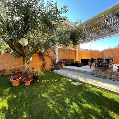 El Jardin De La Palmera Seville