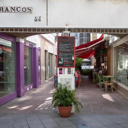 Luminosity Square Studio. Francos 14 Seville