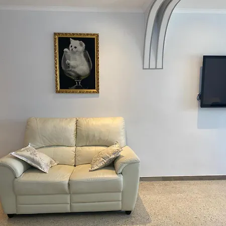 Homestay Shared Apartment! Piso Compartido! общая квартира! *