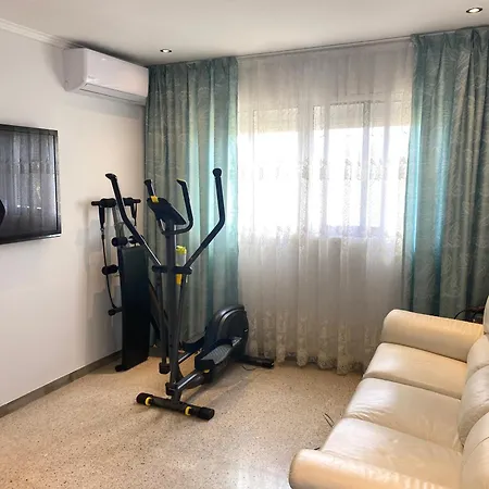 Shared Apartment! Piso Compartido! общая квартира! Homestay
