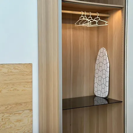 Alameda Apartment