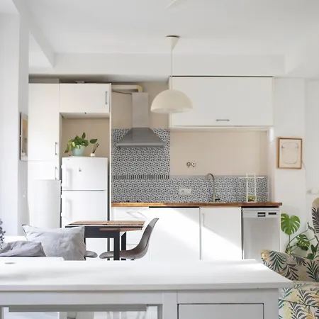 Apartment Atico Con Balcon En Pleno Centro Seville