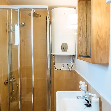 Holiday home Independent Beautiful House Center With Private Parking