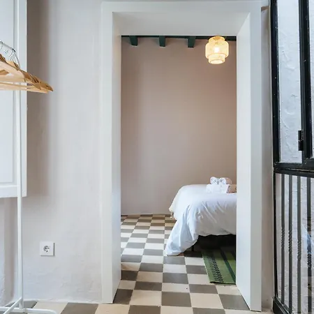 Independent Beautiful House Center With Private Parking