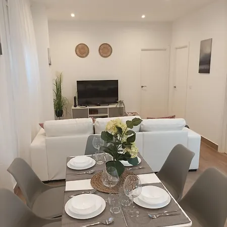 Apartment Triana Tejares *