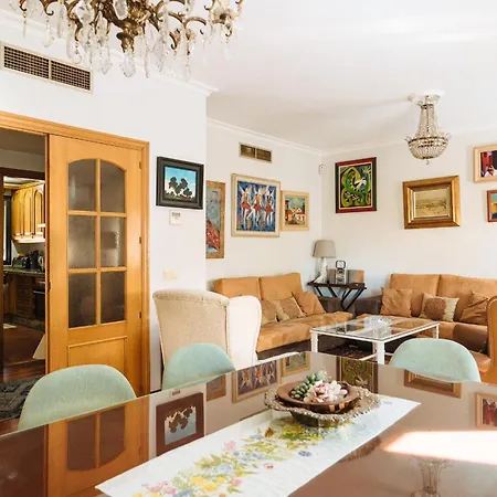 Acogedor Piso Con Parking Santa Justa *
