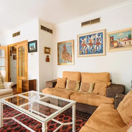 Acogedor Piso Con Parking Santa Justa