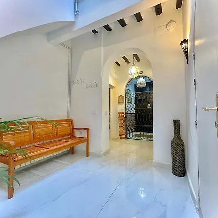 House -rooftop&jacuzzi -stayinseville Villa