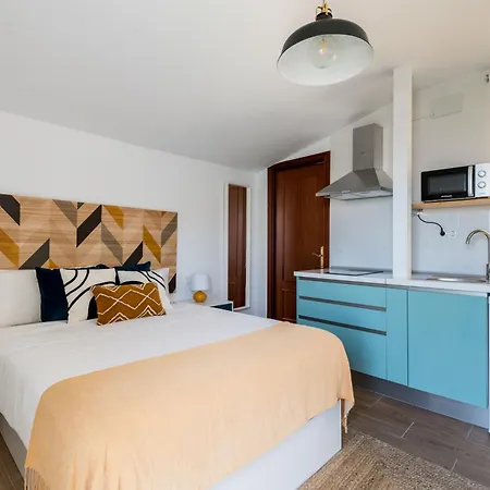 Sunny Study In Triana Apartment Seville
