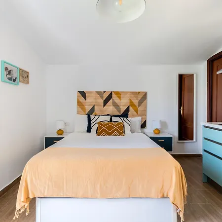 Apartment Sunny Study In Triana Seville