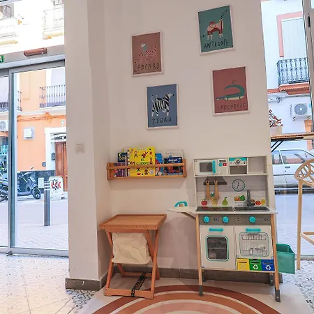 The Clover Guest house Seville