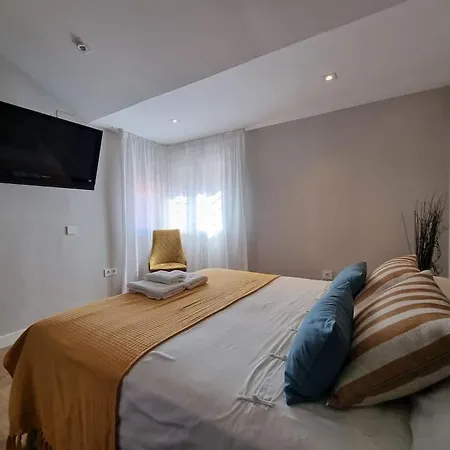 Casa Familiar En *